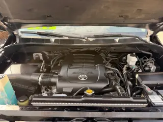 2016 Toyota TUNDRA CREWMAX