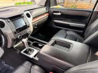 2016 Toyota TUNDRA CREWMAX