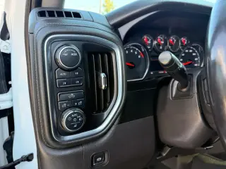 2021 Chevrolet SILVERADO 1500 CREW CAB