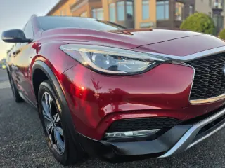 2017 Infiniti QX30