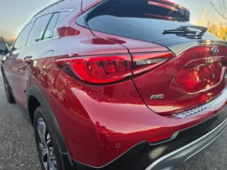 2017 Infiniti QX30