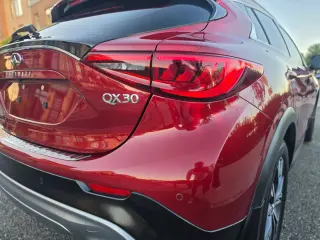2017 Infiniti QX30
