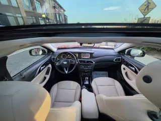 2017 Infiniti QX30