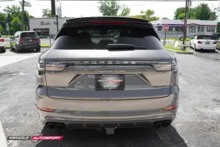 2019 PORSCHE CAYENNE