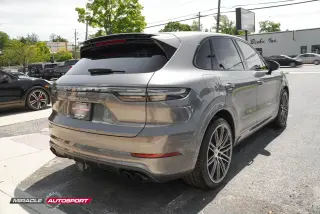2019 PORSCHE CAYENNE