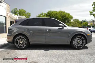 2019 PORSCHE CAYENNE