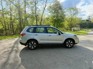 2017 SUBARU FORESTER