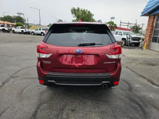 2019 SUBARU FORESTER