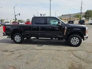 2023 FORD F350 SUPER DUTY CREW CAB