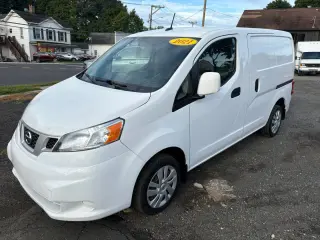 2021 NISSAN NV200