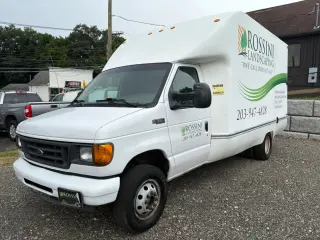2005 FORD E350 SUPER DUTY CUTAWAY