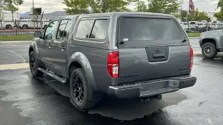 Nissan Frontier 2021 4x4 SV 4dr Crew Cab 5 ft. SB