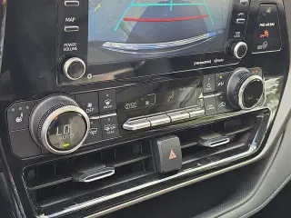 Toyota Highlander 2022 AWD XLE 4dr SUV