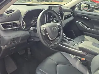 Toyota Highlander 2022 AWD XLE 4dr SUV