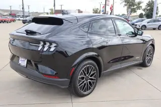 Ford Mustang Mach-E 2025 AWD Premium 4dr SUV