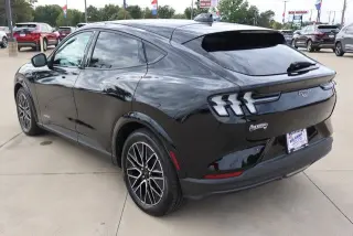 Ford Mustang Mach-E 2025 AWD Premium 4dr SUV