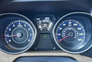 Hyundai ELANTRA 2013 Limitada 4p Sedan
