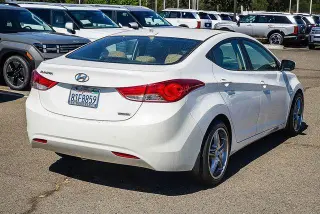 Hyundai ELANTRA 2013 Limitada 4p Sedan
