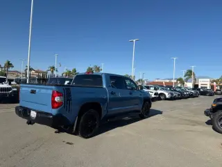 Toyota Tundra 2019 4x2 SR5 4dr CrewMax Cab Pickup SB (5.7L V8)