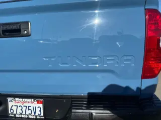 Toyota Tundra 2019 4x2 SR5 4dr CrewMax Cab Pickup SB (5.7L V8)