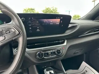 Buick Envista 2024 Preferred 4p Crossover
