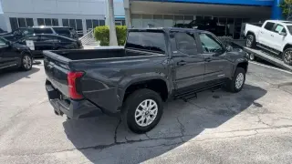 Toyota Tacoma 2024 4x4 SR5 4p Doble Cab 6.1 ft LB