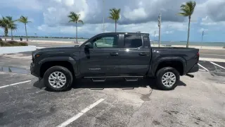 Toyota Tacoma 2024 4x4 SR5 4p Doble Cab 6.1 ft LB