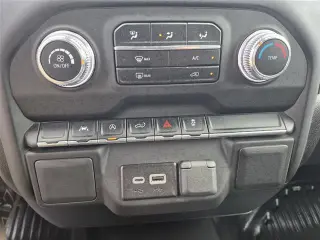 GMC Sierra 1500 2023 4x4 Pro 4p Cabaña Tripla 6,6 pies ST