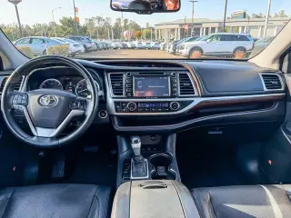 Toyota Highlander 2016 AWD Limited 4dr SUV