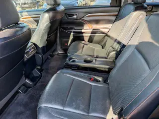 Toyota Highlander 2016 AWD Limited 4dr SUV
