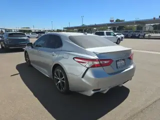 Toyota Camry 2020 SE 4p Sedan