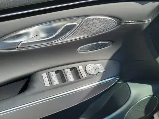 Genesis Electrified GV70 2023 AWD 4p SUV
