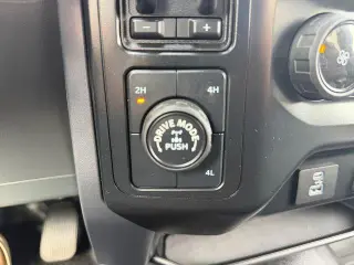 Ford F-150 2023 4x4 XLT 4dr SuperCab 6.5 ft. SB