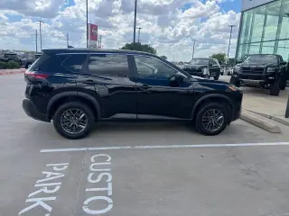 Nissan Rogue 2023 S 4p Crossover