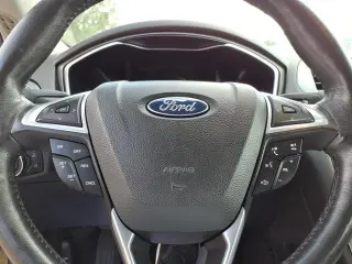 Ford Fusion 2015 AWD Titanium Sedán 4 puertas
