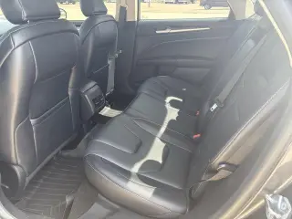 Ford Fusion 2018 AWD Titanium 4p Sedan