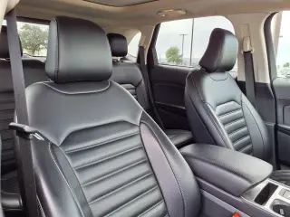Ford Edge 2023 AWD SEL 4dr Crossover