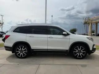 Honda Pilot 2019 Touring 4dr SUV con asientos del capitán traseros