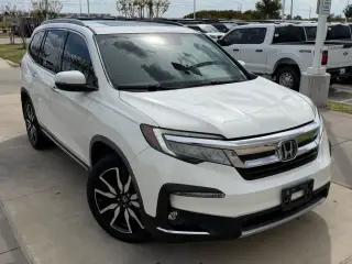Honda Pilot 2019 Touring 4dr SUV con asientos del capitán traseros