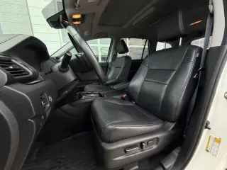 Honda Pilot 2019 Touring 4dr SUV con asientos del capitán traseros