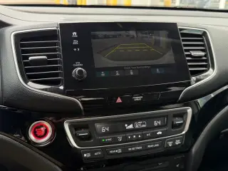 Honda Pilot 2019 Touring 4dr SUV con asientos del capitán traseros