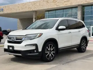Honda Pilot 2019 Touring 4dr SUV con asientos del capitán traseros