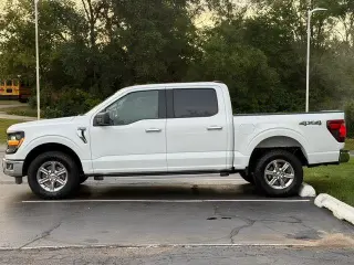 Ford F-150 2025 4x4 XLT 4p SuperCrew 6.5 ft. CB