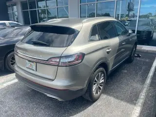 Lincoln Nautilus 2023 Estándar 4p SUV