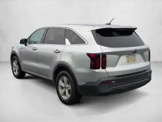 Kia Sorento 2021 LX 4p SUV