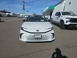 Toyota Camry 2025 SE 4dr Sedán