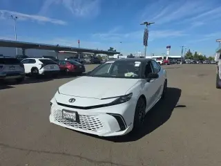 Toyota Camry 2025 SE 4dr Sedán