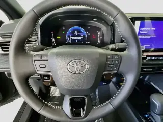 Toyota Camry 2026 SE 4dr Sedán