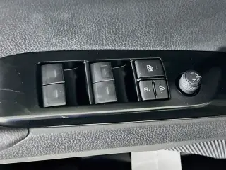 Toyota Camry 2026 SE 4dr Sedán