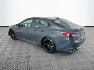 Toyota Camry 2026 SE 4dr Sedán